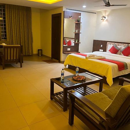 M R Residency Dharwad.公寓 外观 照片
