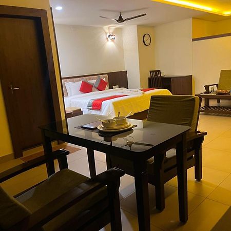 M R Residency Dharwad.公寓 外观 照片