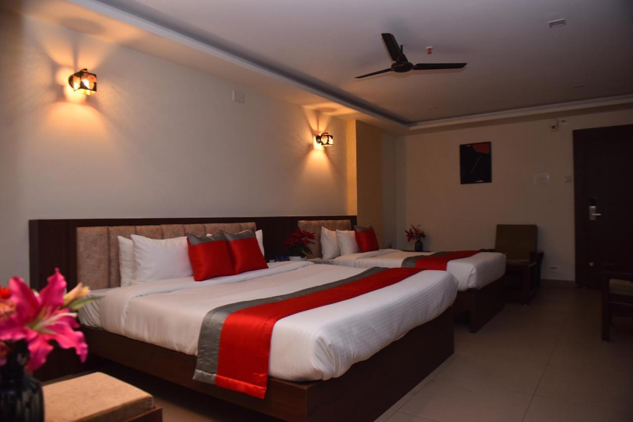 M R Residency Dharwad.公寓 外观 照片