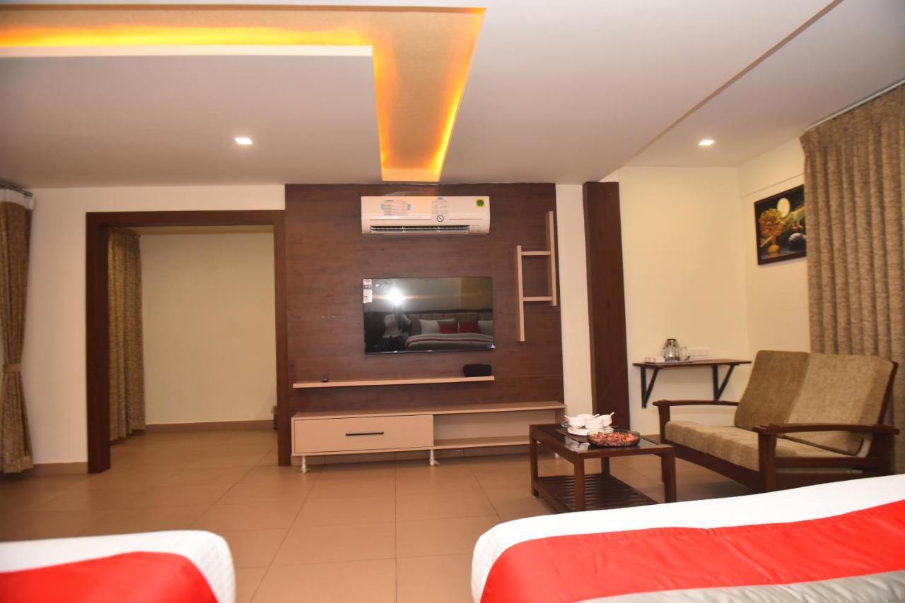 M R Residency Dharwad.公寓 外观 照片