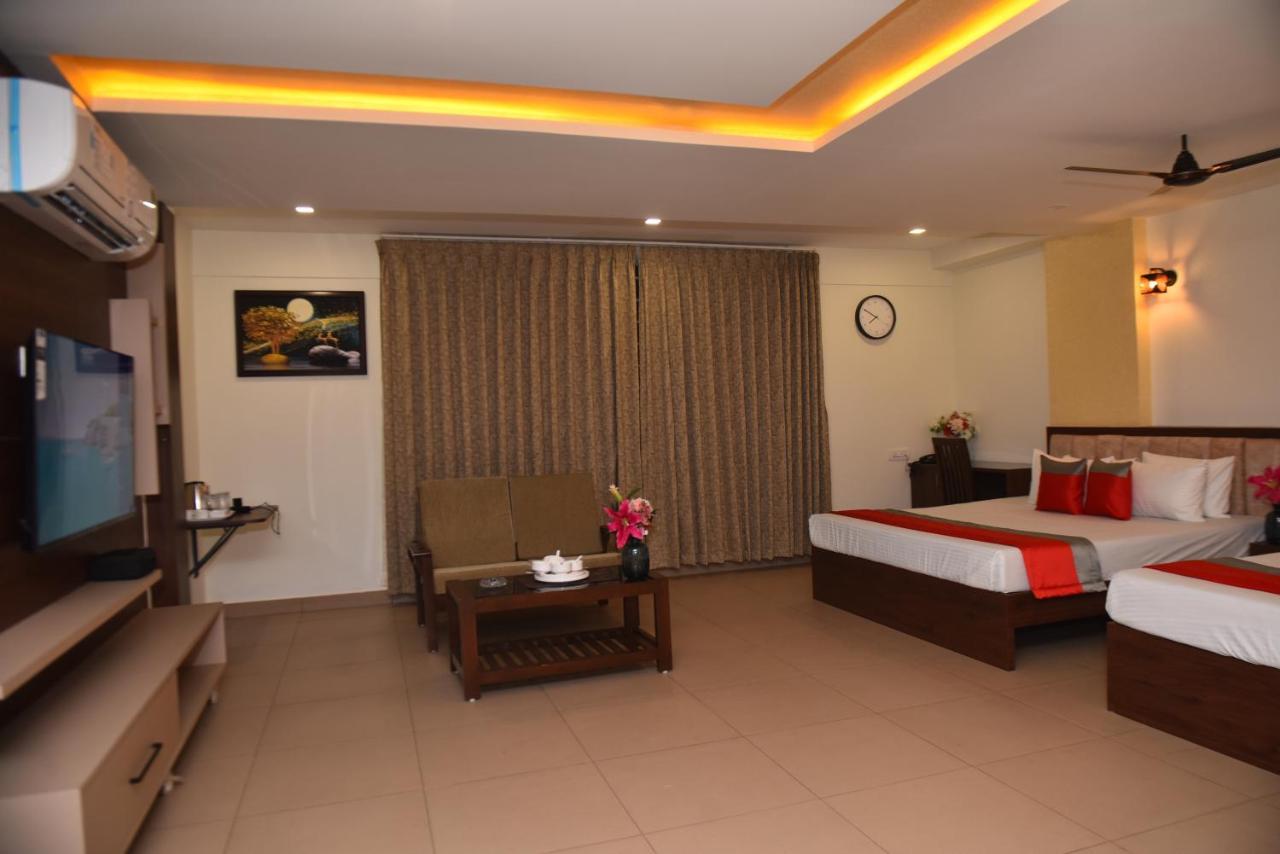 M R Residency Dharwad.公寓 外观 照片