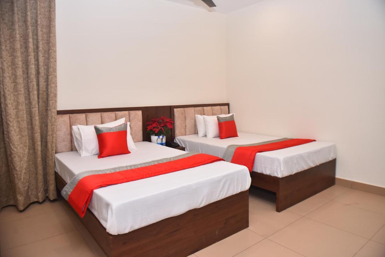 M R Residency Dharwad.公寓 外观 照片