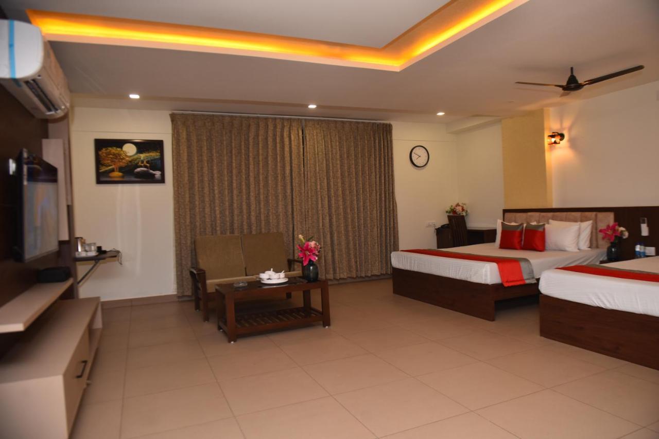M R Residency Dharwad.公寓 外观 照片