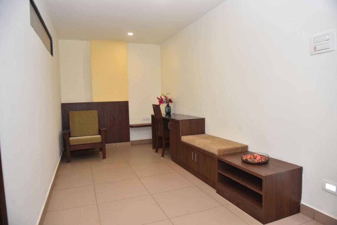 M R Residency Dharwad.公寓 外观 照片