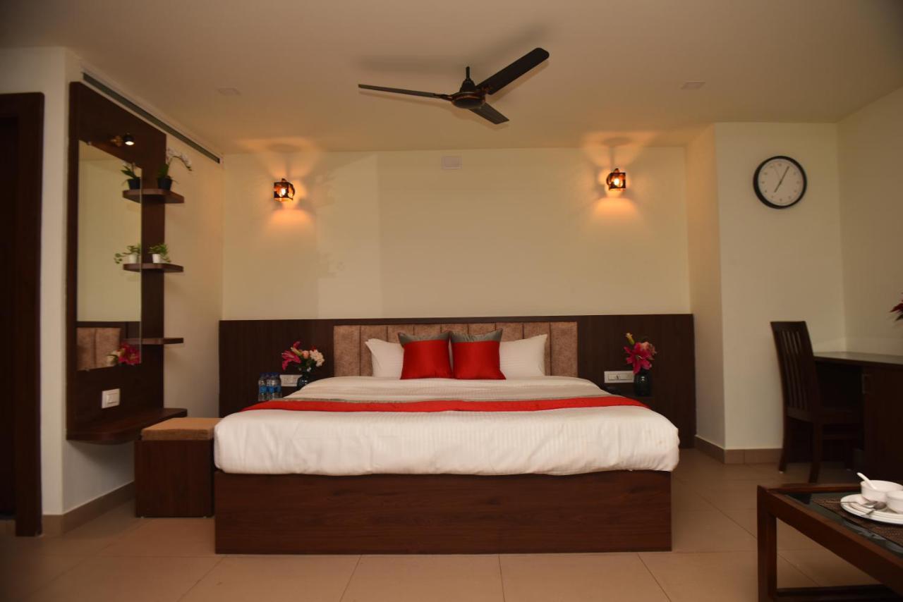 M R Residency Dharwad.公寓 外观 照片