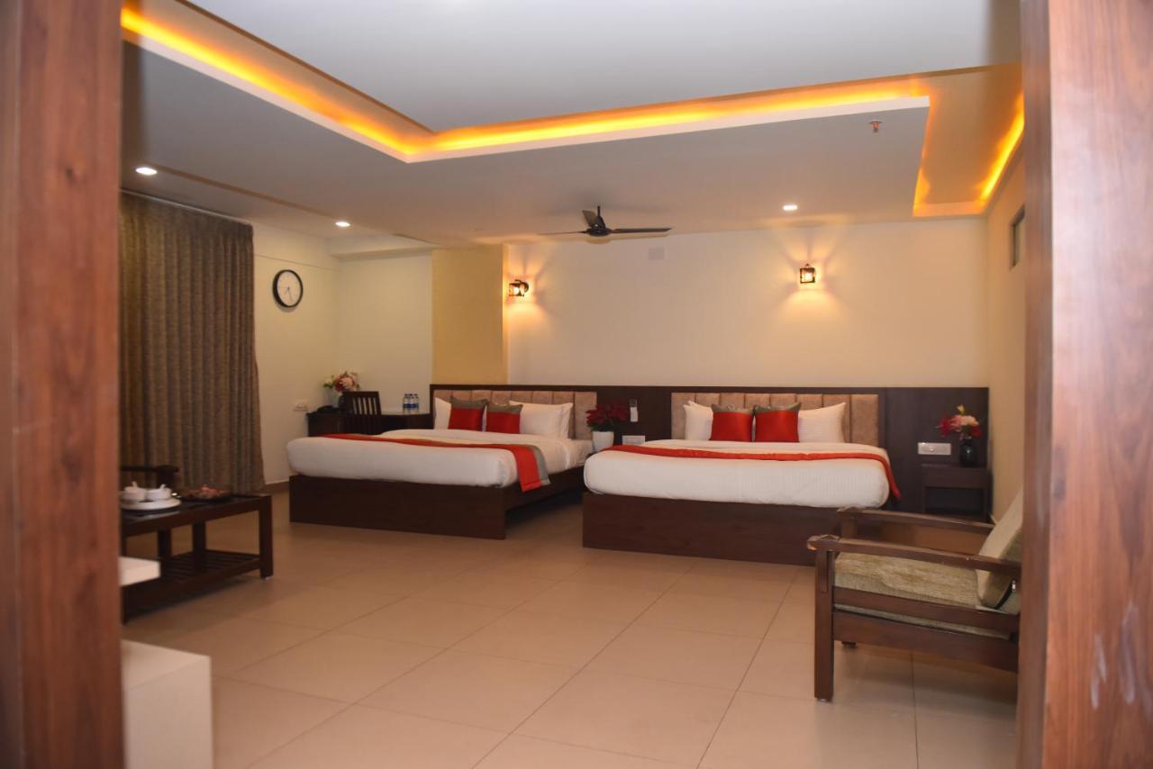 M R Residency Dharwad.公寓 外观 照片