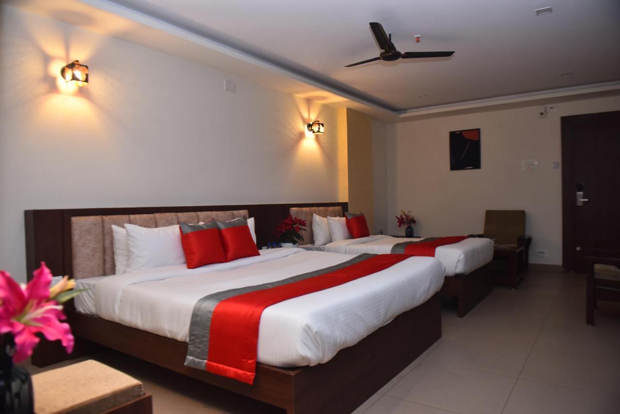 M R Residency Dharwad.公寓 外观 照片