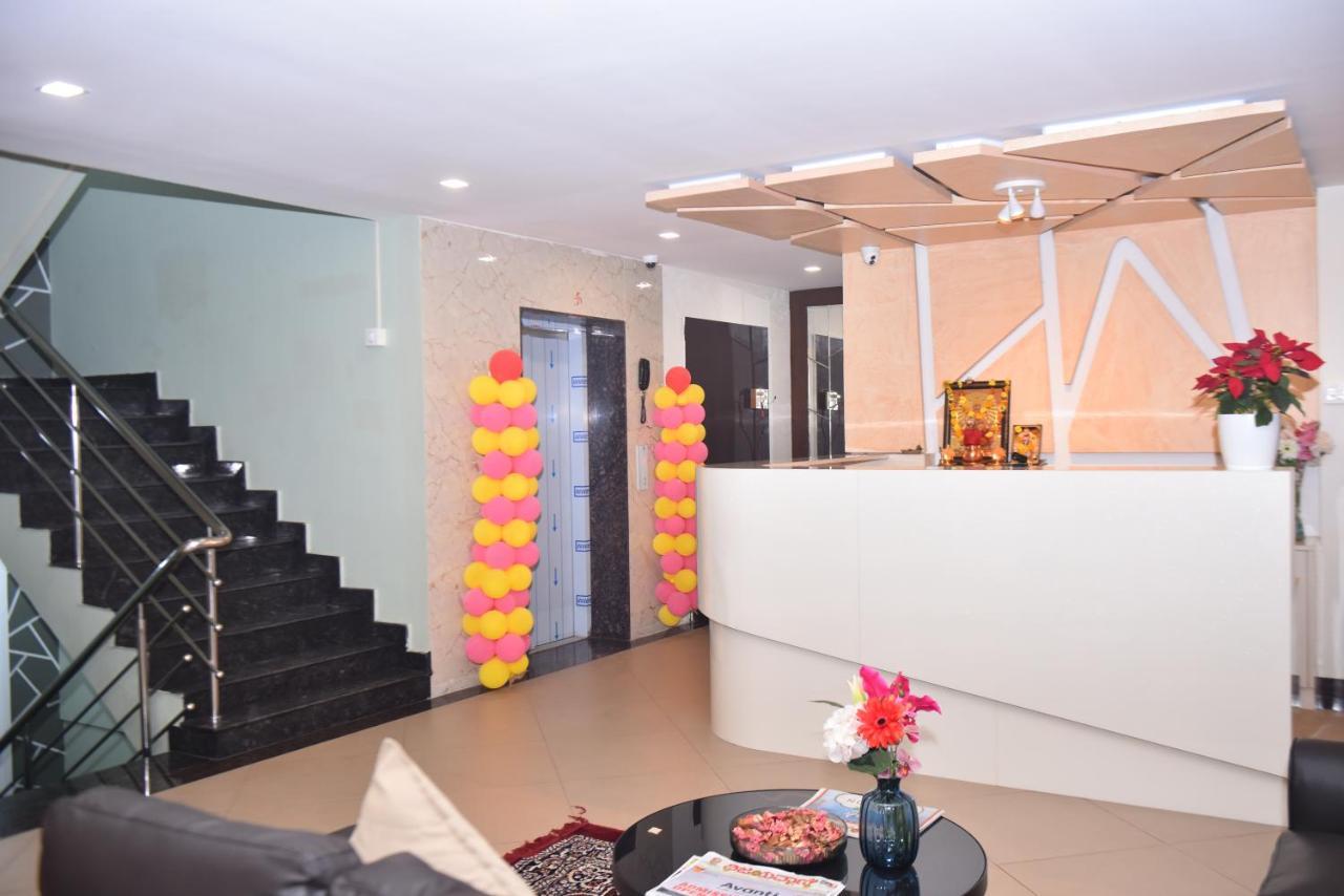 M R Residency Dharwad.公寓 外观 照片