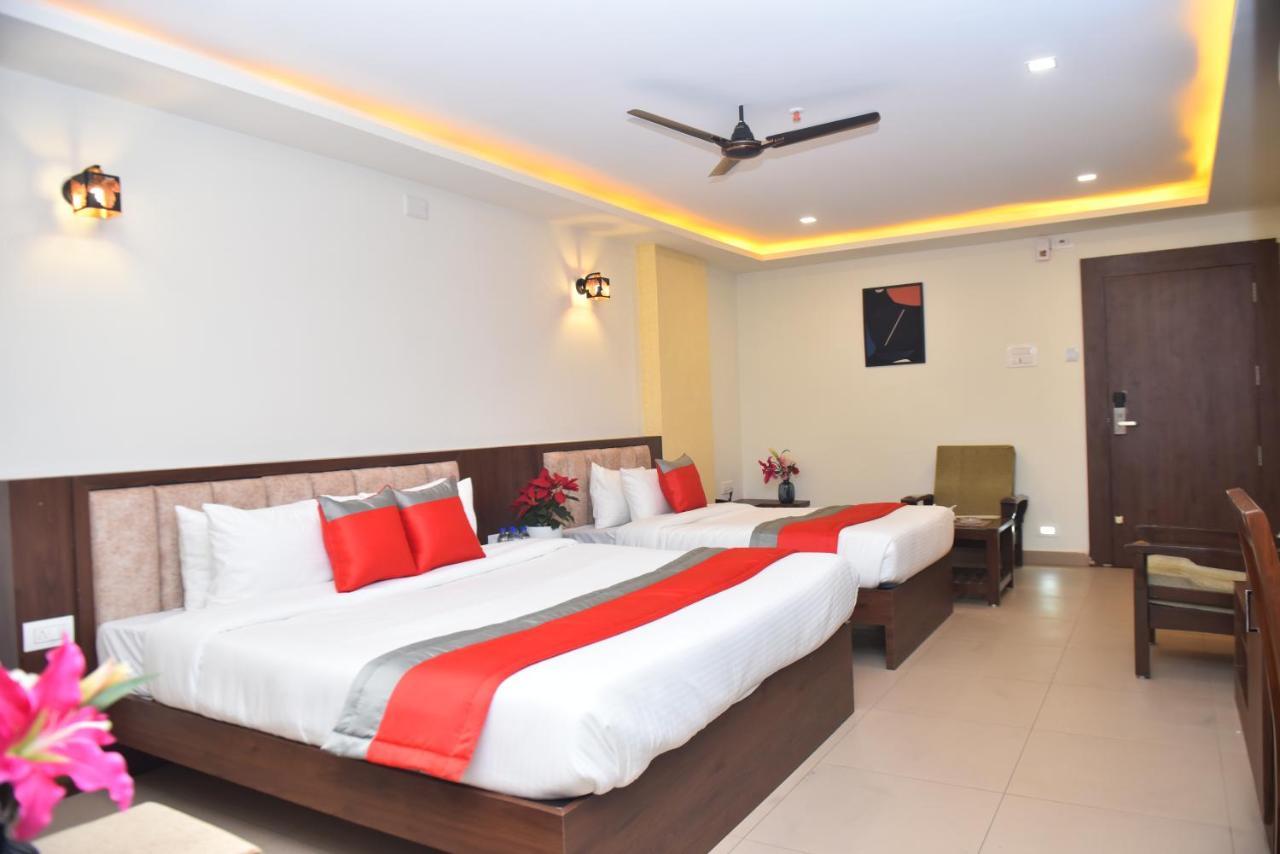 M R Residency Dharwad.公寓 外观 照片