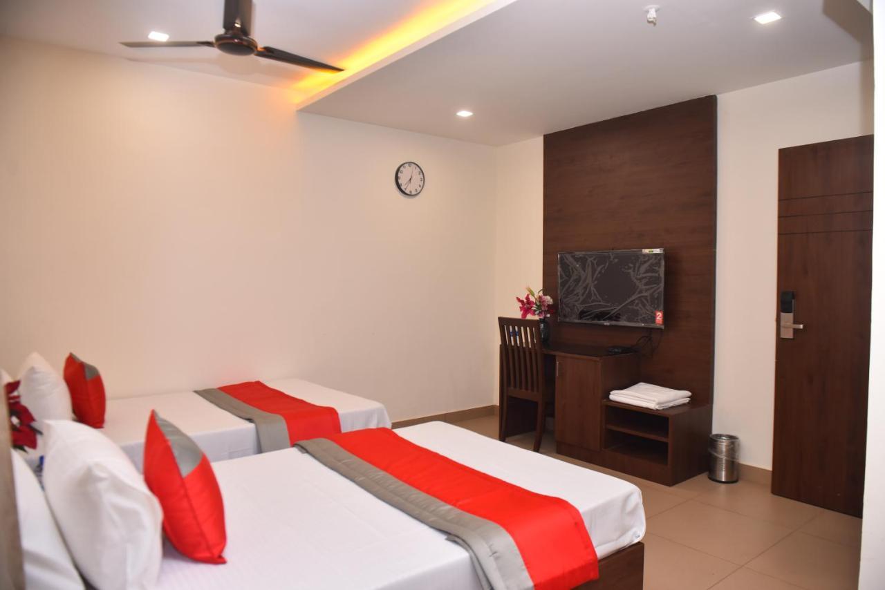 M R Residency Dharwad.公寓 外观 照片