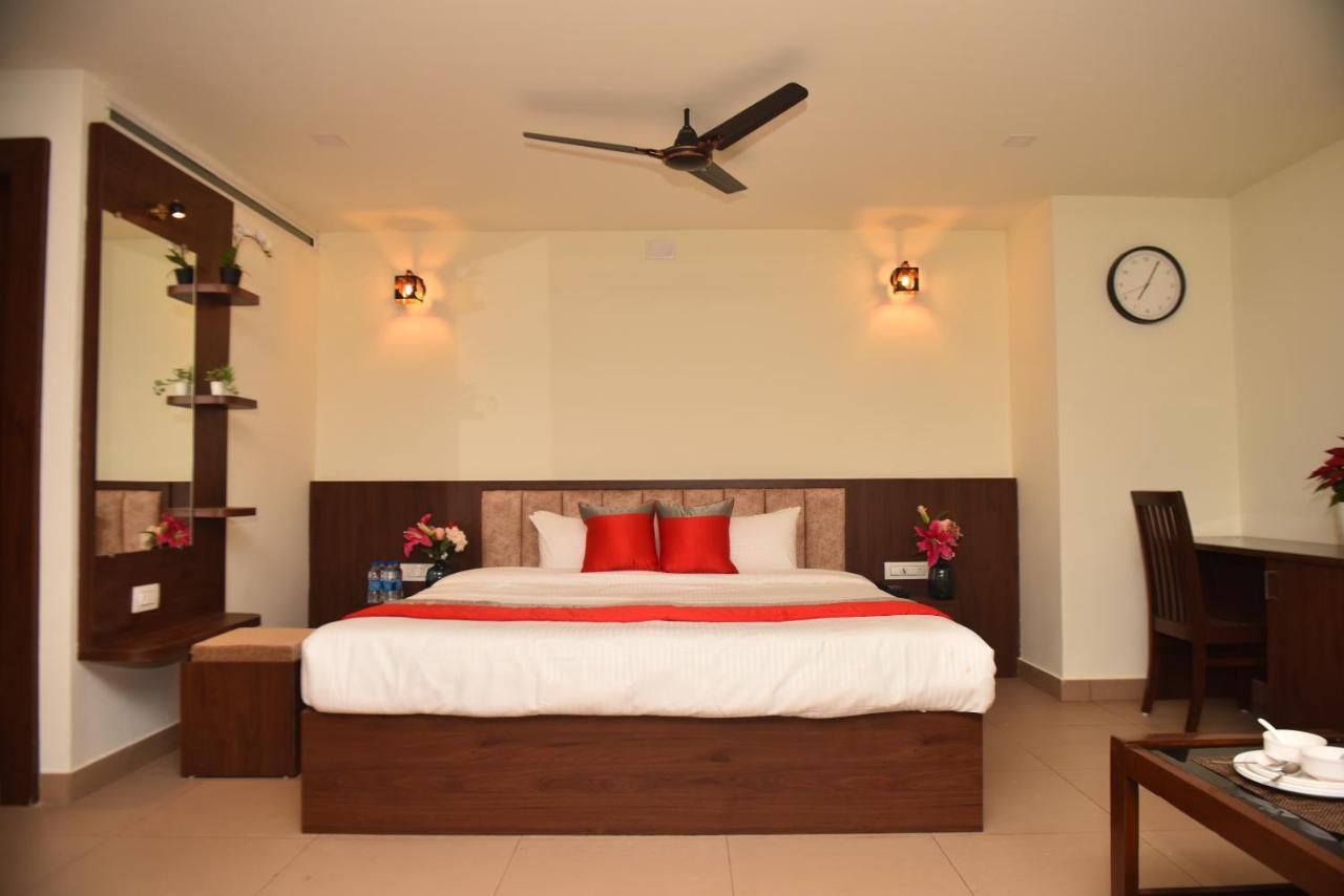 M R Residency Dharwad.公寓 外观 照片