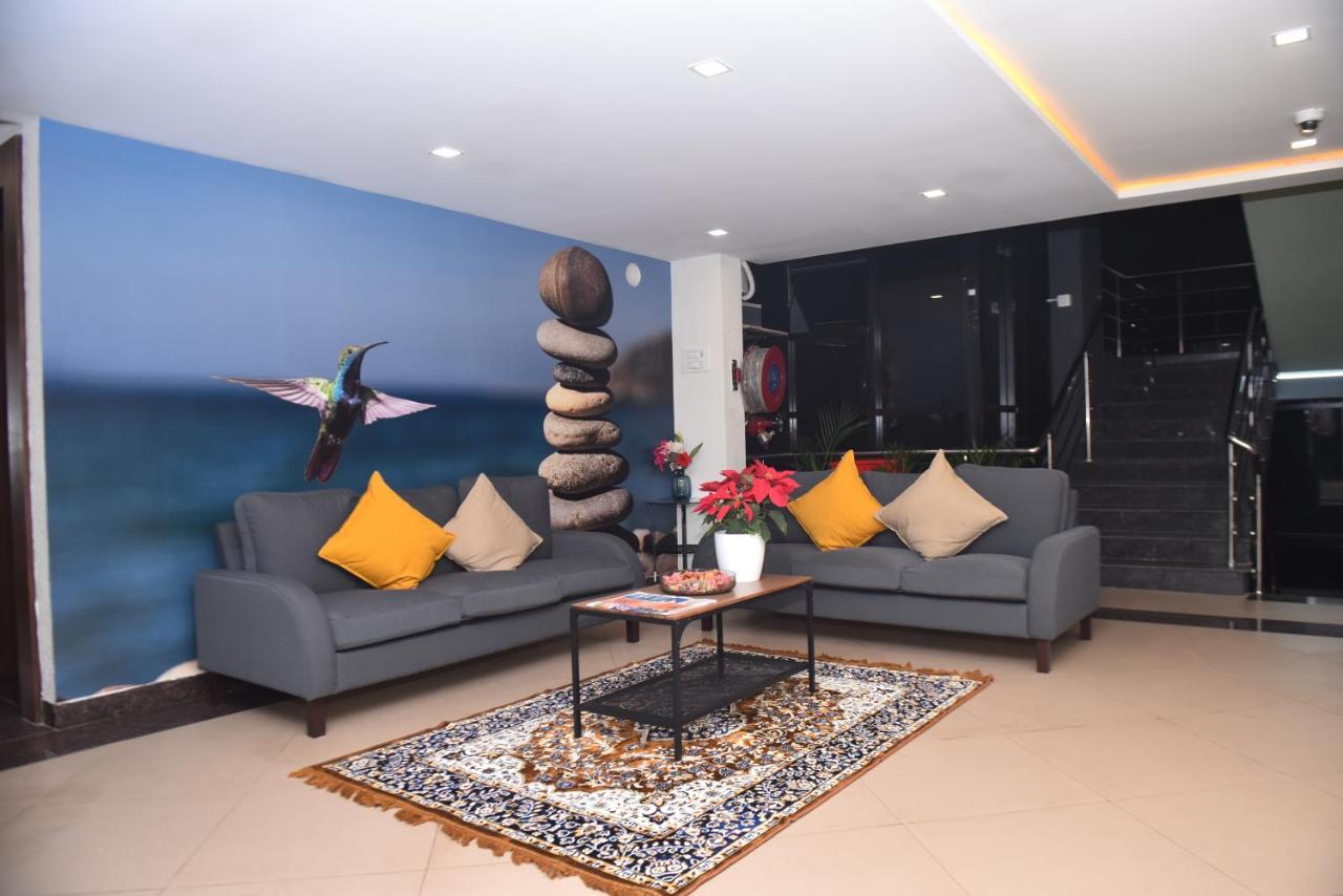 M R Residency Dharwad.公寓 外观 照片