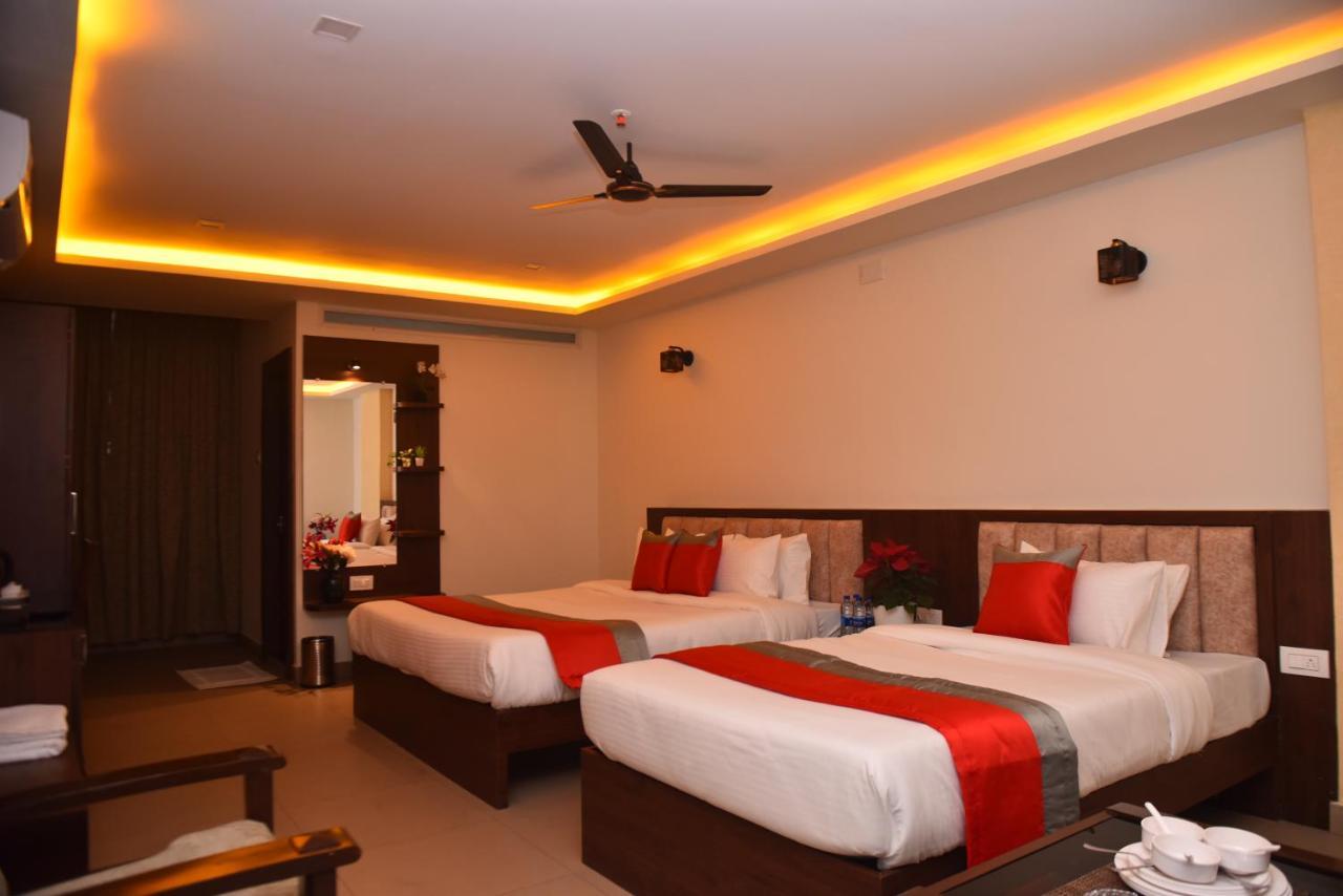 M R Residency Dharwad.公寓 外观 照片