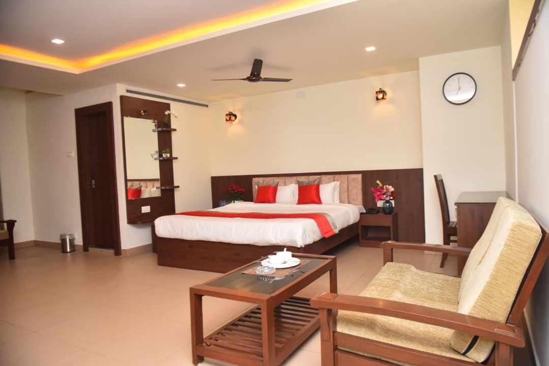 M R Residency Dharwad.公寓 外观 照片