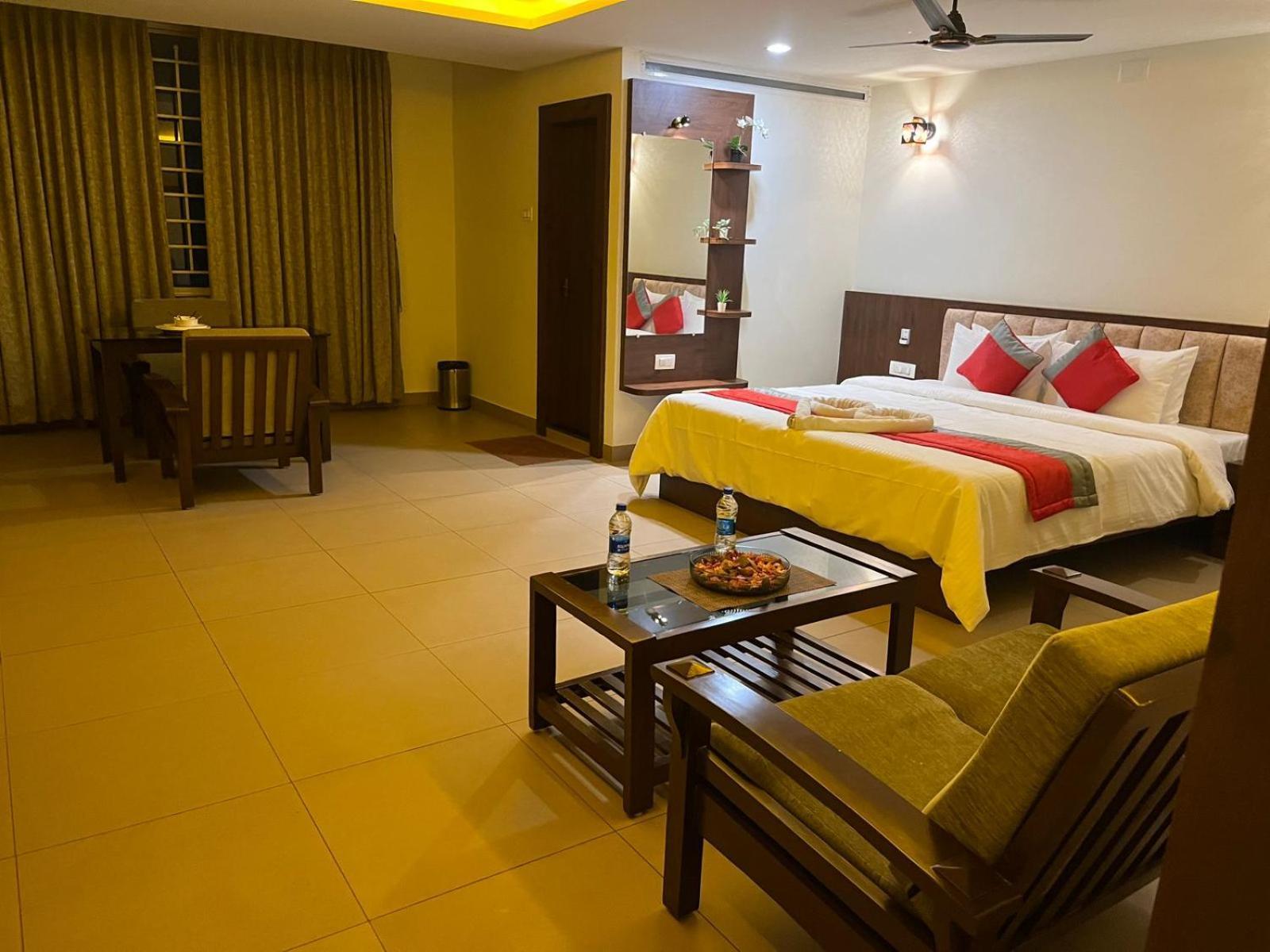 M R Residency Dharwad.公寓 外观 照片
